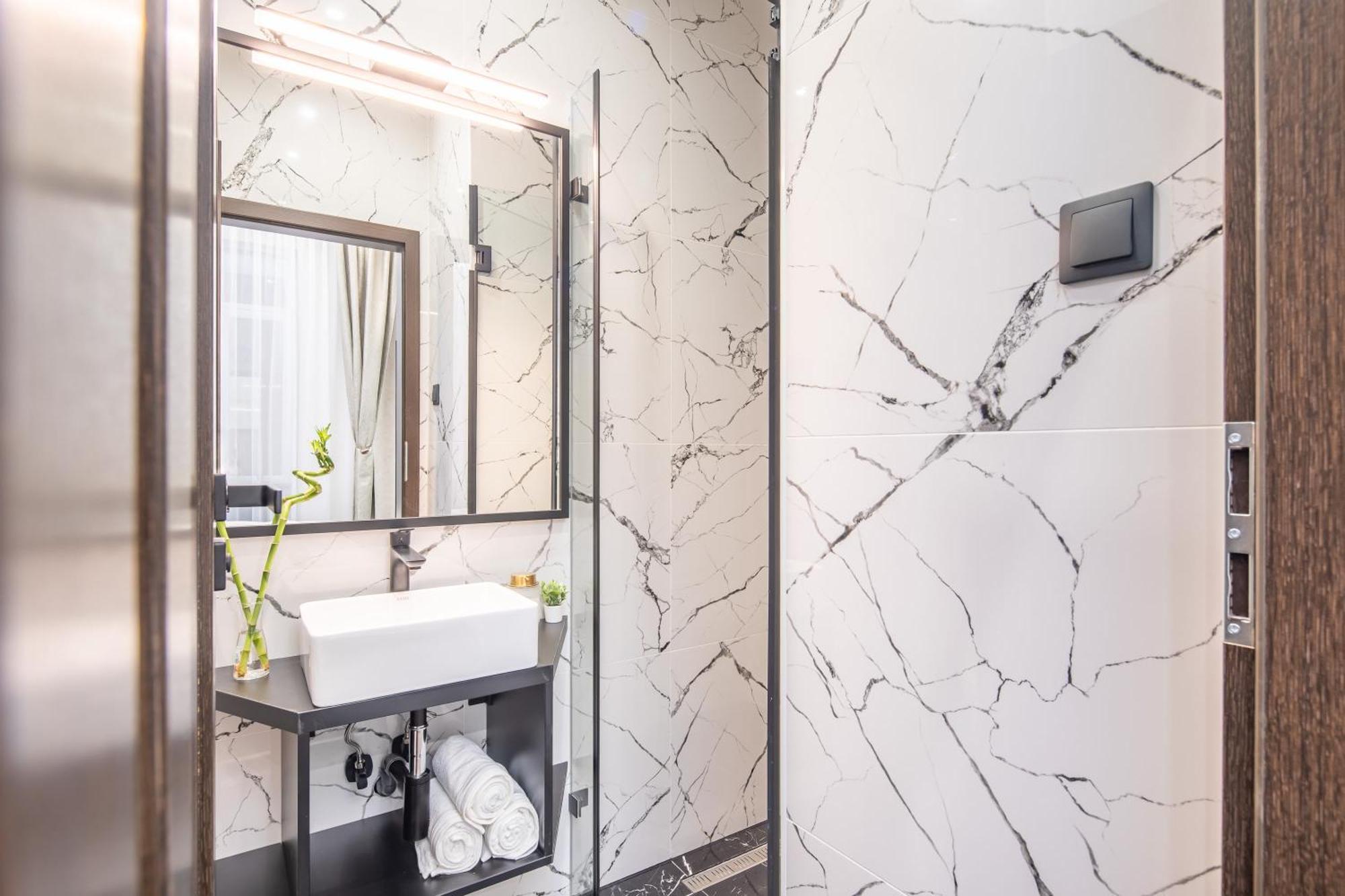Extreme Central - Luxy Stay Budapest Extérieur photo